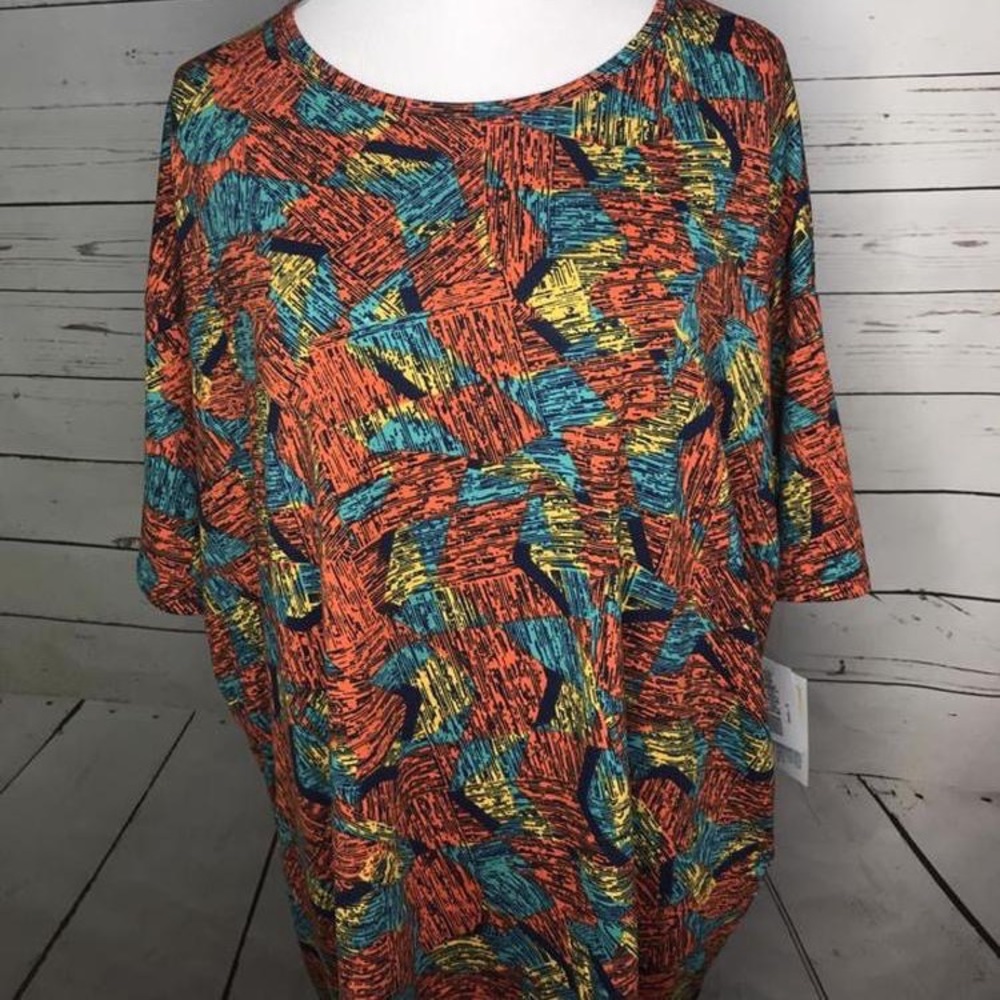 NWT Lularoe Irma Tunic
